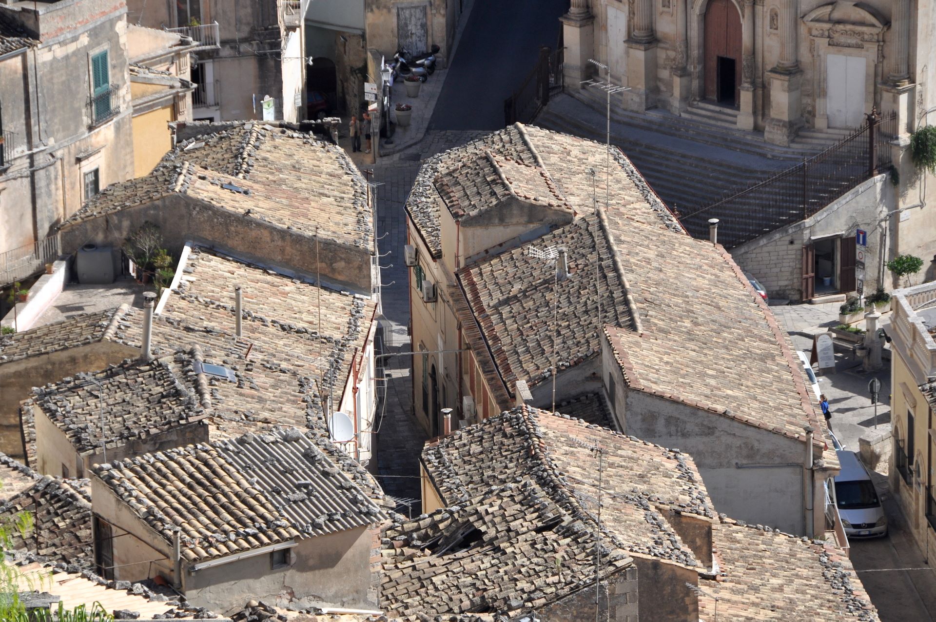 Ragusa (Photo license: CC BY-SA 2.0)